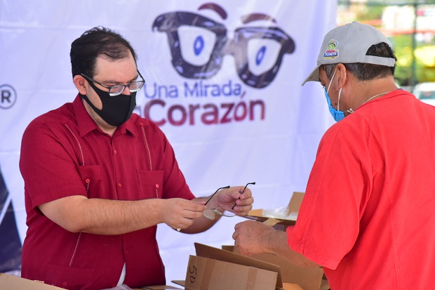 MUNICIPIO Y CLUB DE LEONES REANUDAN PROGRAMA DE ENTREGA DE LENTES GRATUITOS  – La Contra Portada