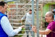 TOÑO MARTÍN DEL CAMPO ESCUCHA A VECINOS DEL SUR